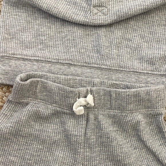 Carter's Gray Ribbed Set - Picture 4 of 5